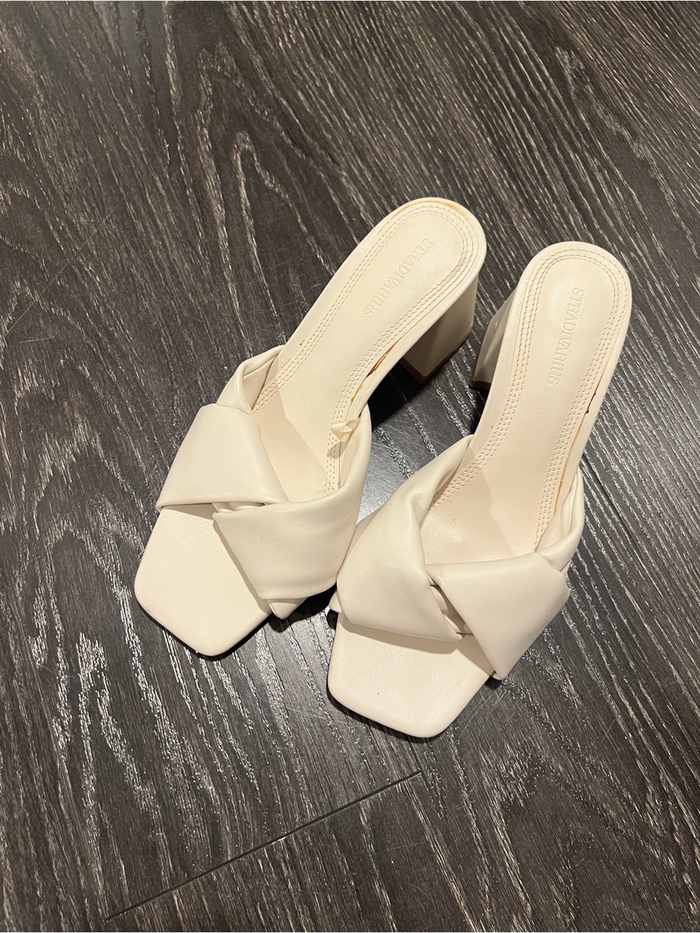 stradivarius Cream Knot Block Heel Slides